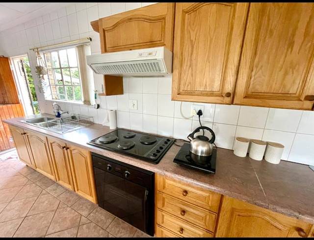 3 BEDROOM TOWNHOUSE FOR SALE IN KENMARE